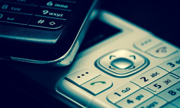 mobile-phone-949221 1920