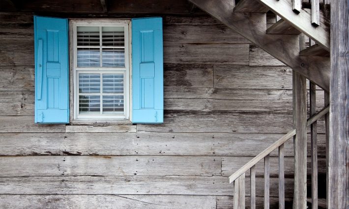 shutters-669296 1280