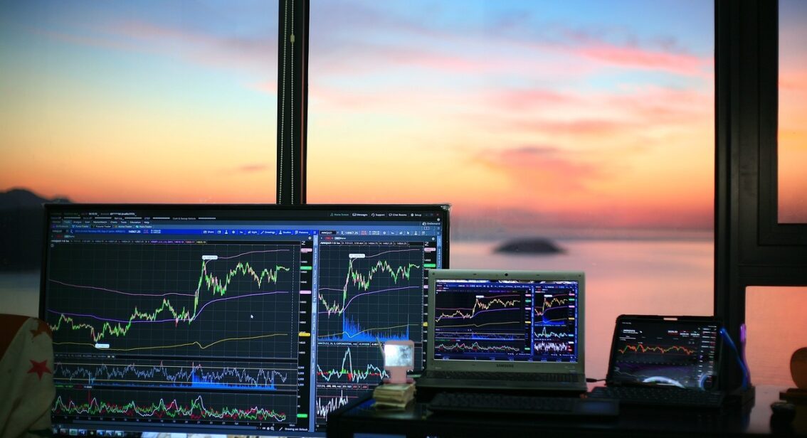 Tracking the Markets